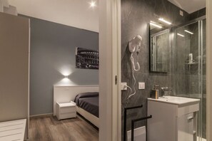 Dusj, bidé og håndklær