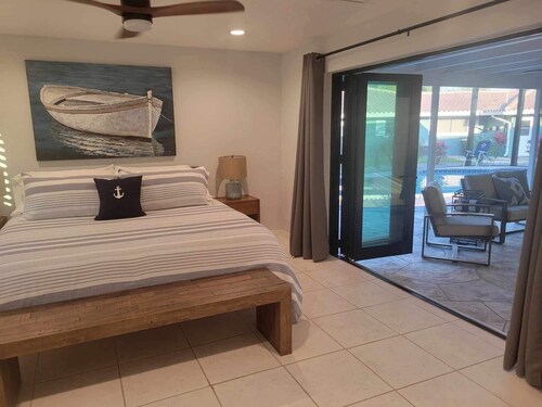 Relaxing Canal Front Gateway in Punta Gorda- 3 BDR/ 2 BA with Garage