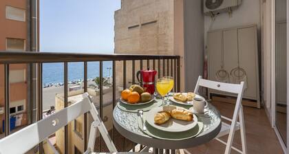 AlmeriaSuite Las Caracolas Beach