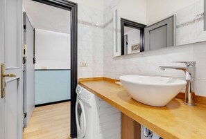 Douche, bidet