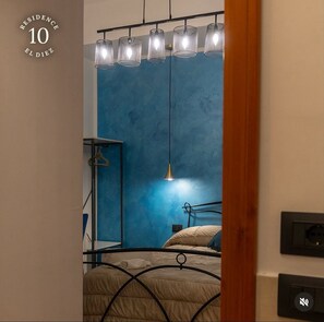 Standard Room | Desk, soundproofing, free WiFi - Residence El Diez (Naples)