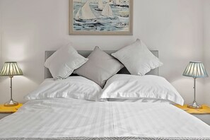 3 bedrooms, free WiFi, bed sheets