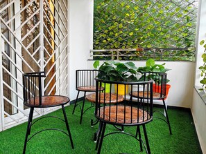 Family Room | Balcony