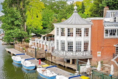 Palace Gate, Hampton Court