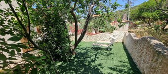 Caelia sea view apartment, 3 double rooms with bath inside