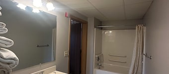 Oasis Inn Kenosha