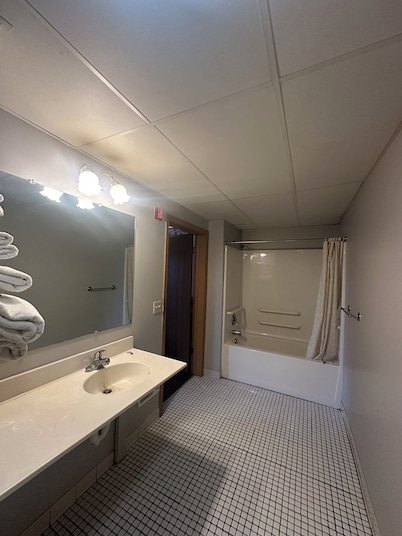 Oasis Inn Kenosha