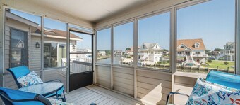 Bay Breeze in Captain's Cove!