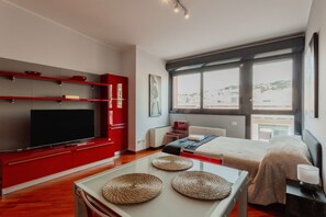 1 Schlafzimmer, Bügeleisen/Bügelbrett