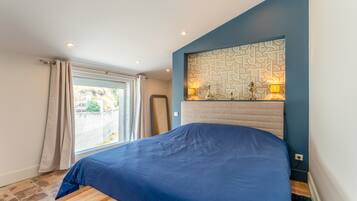 1 sovrum och sängkläder