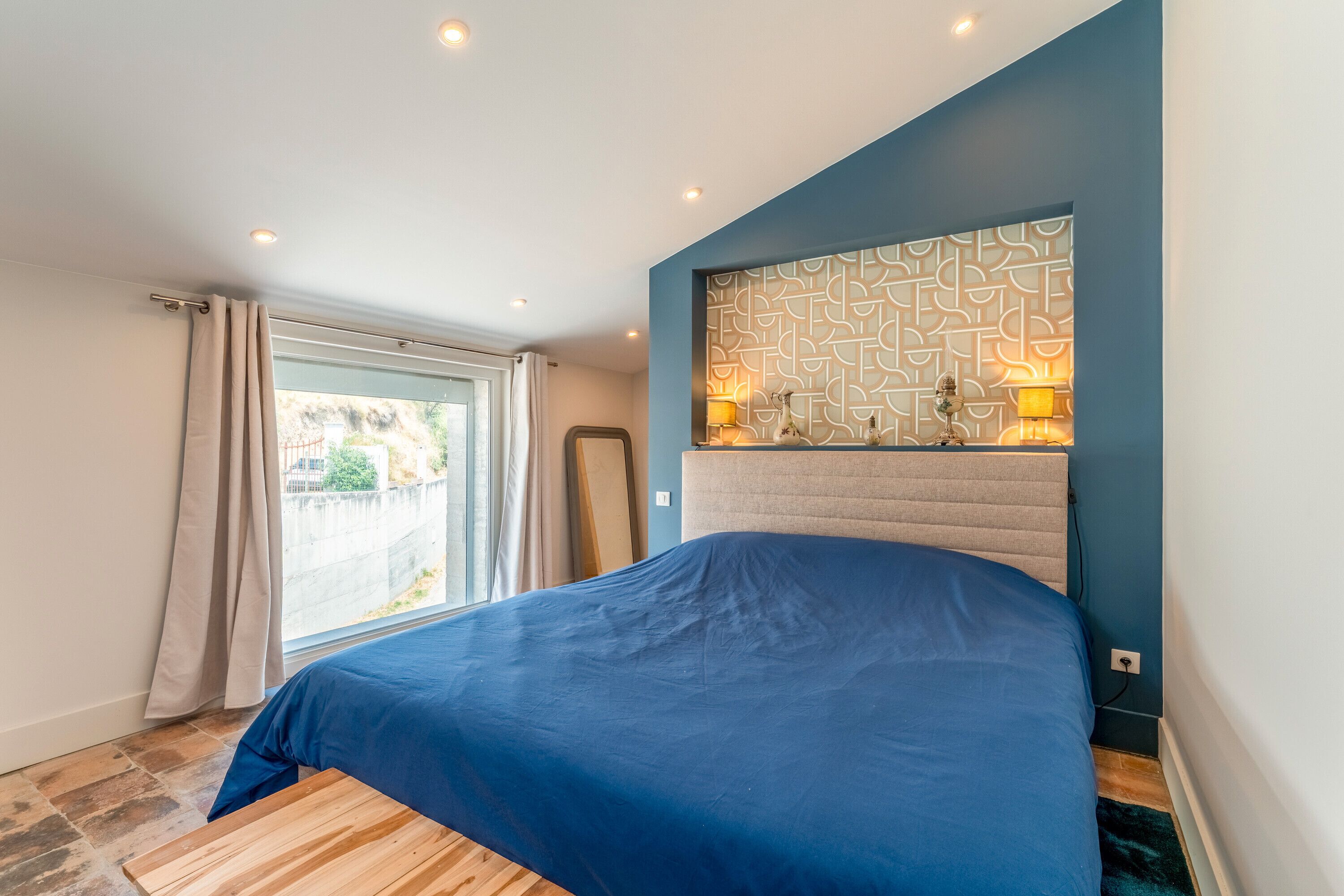 1 habitación y ropa de cama 