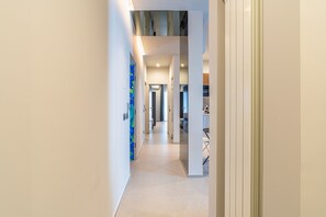 Interior - Room 'Verde' with Mountain View, Shared Terrace and Air Conditioning (Viagrande)