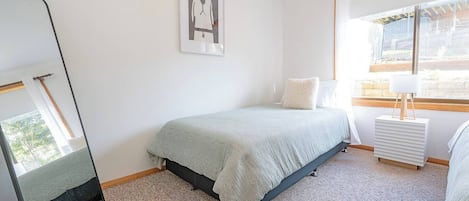 3 Schlafzimmer, Bügeleisen/Bügelbrett, Reisekinderbett, Bettwäsche
