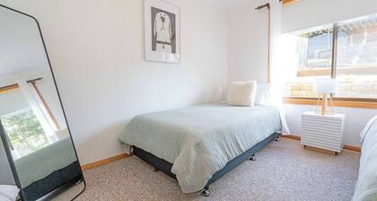 Tasman Breeze Beachside Escape near Historic Site