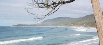Tasman Breeze Beachside Escape near Historic Site