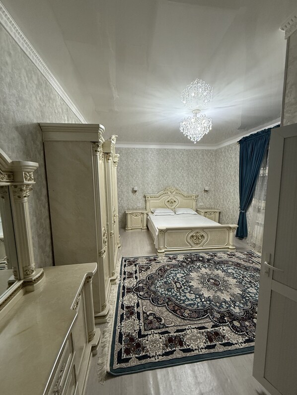 5 habitaciones, wifi y ropa de cama 