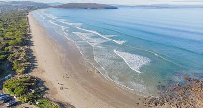 Seascape Cottage Headland Stay near Whale Watching