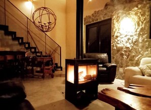 TV connectée, cheminée