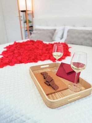 2 soverom, strykejern/-brett, wi-fi (inkludert) og sengetøy