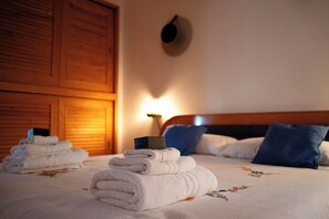 2 camere, ferro/asse da stiro, Wi-Fi gratuito, lenzuola