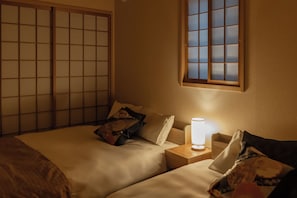 Maison Deluxe, 4 chambres, non-fumeurs, vue ville | Bureau, espace de travail pour ordinateur portable, rideaux occultants