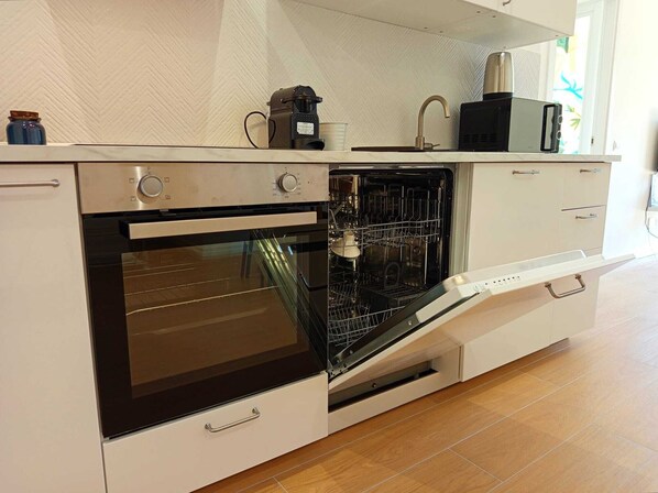 Microwave, oven, dishwasher