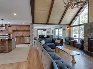 Smart-tv, pejs, videospil, bordfodbold