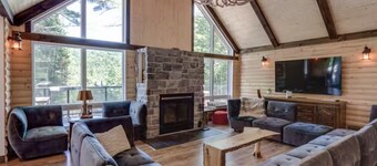 Rustic cottage with a modern touch on river-lake, 6 bedrooms