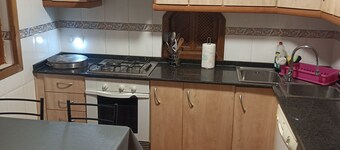 Luxury Basecamp in the epicenter of Geoparque de Granada.accomodates up to 12..
