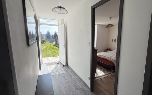 2 bedrooms, iron/ironing board, travel crib, free WiFi