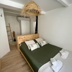 1 quarto, ferros/tábuas de passar roupa, Wi-Fi, roupa de cama