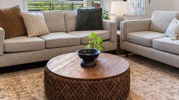 Smart-tv och eldstad