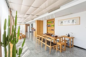 Bar (on property) - Lanyu Weiyue Hotel (Shaoxing)