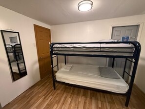 Economy Shared Dormitory | Iron/ironing board, free WiFi