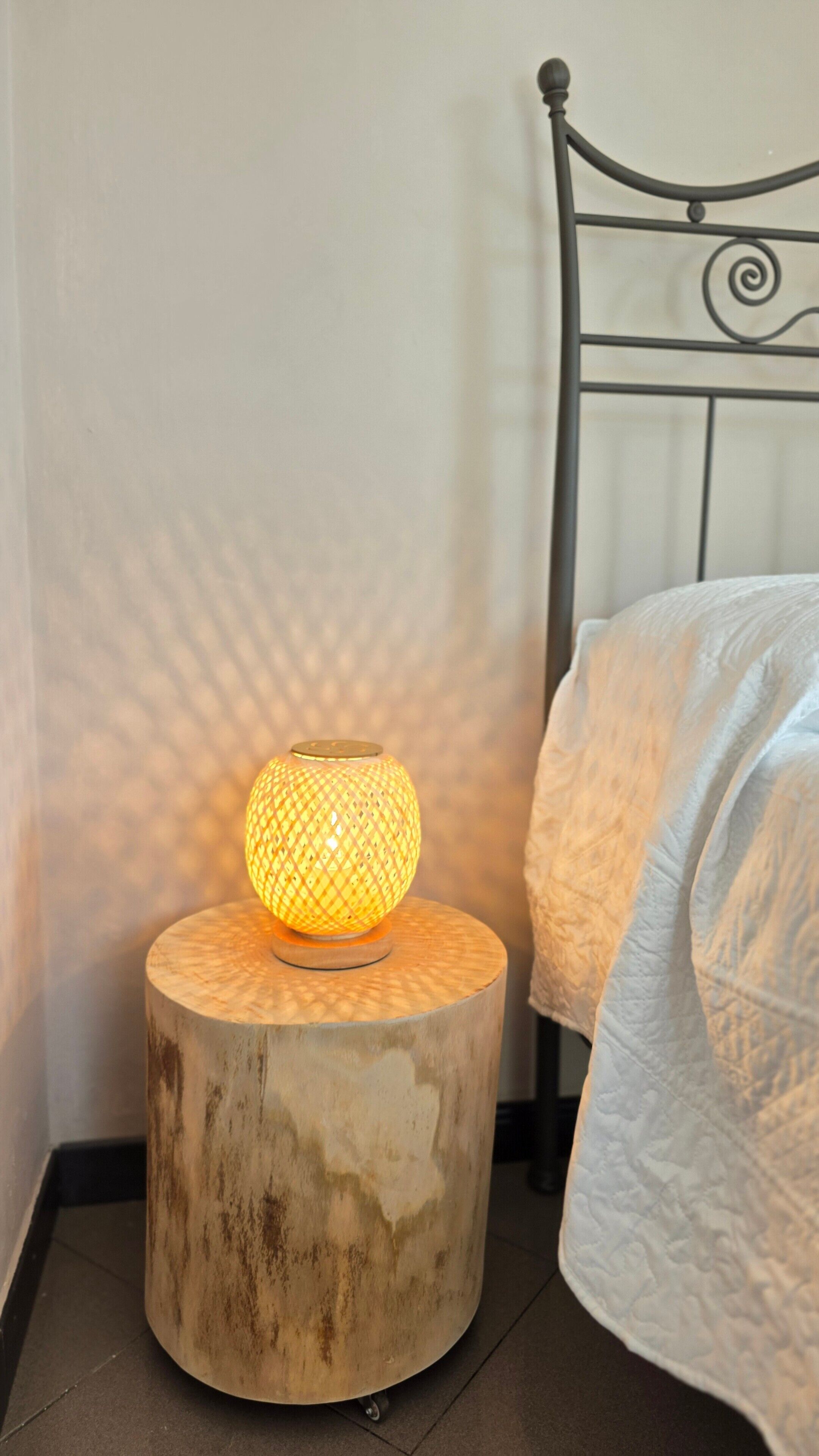 1 多间卧室、熨斗/熨衣板、床单