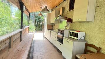 Kühlschrank, Ofen, Herdplatte, Geschirrspüler