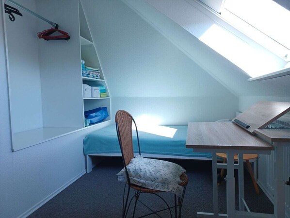 Apartment | 2 bedrooms, individually furnished, iron/ironing board - Stylish Apartment in the North Sea Wind (Heide)