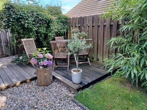 Apartment | Outdoor dining