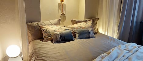 2 bedrooms, free WiFi, bed sheets