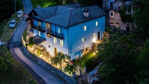 Exterior - Room 'Genziana' with Shared Garden and Wi-Fi (Villadossola)