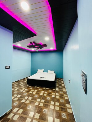 Free WiFi - Vande Bharat P Guest House (Budaun)