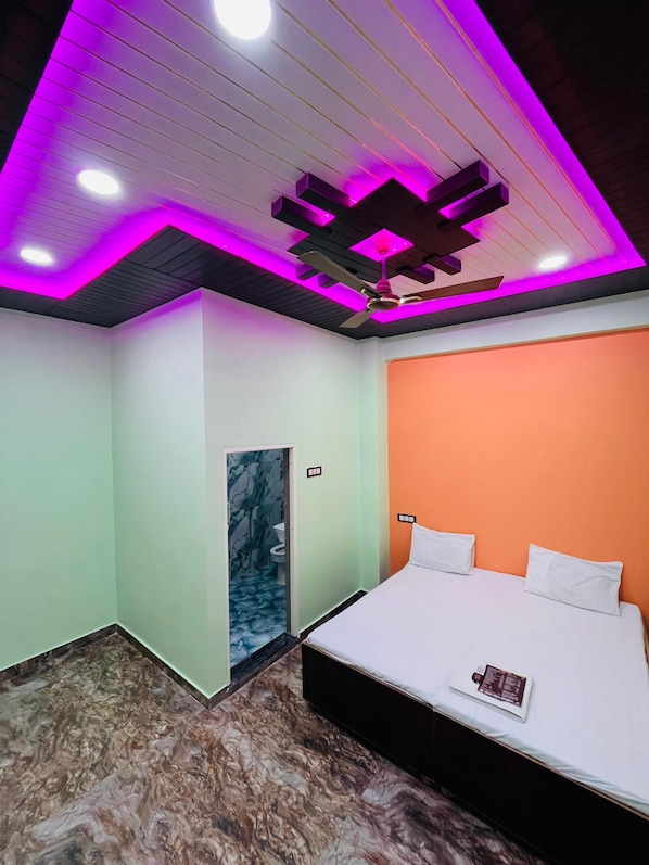 Free WiFi - Vande Bharat P Guest House (Budaun)