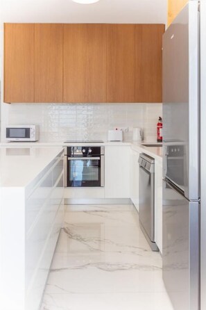 Fridge, microwave, oven, dishwasher