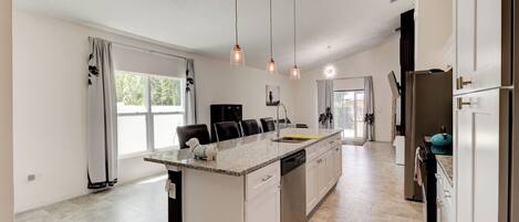 Microwave, oven, stovetop, dishwasher