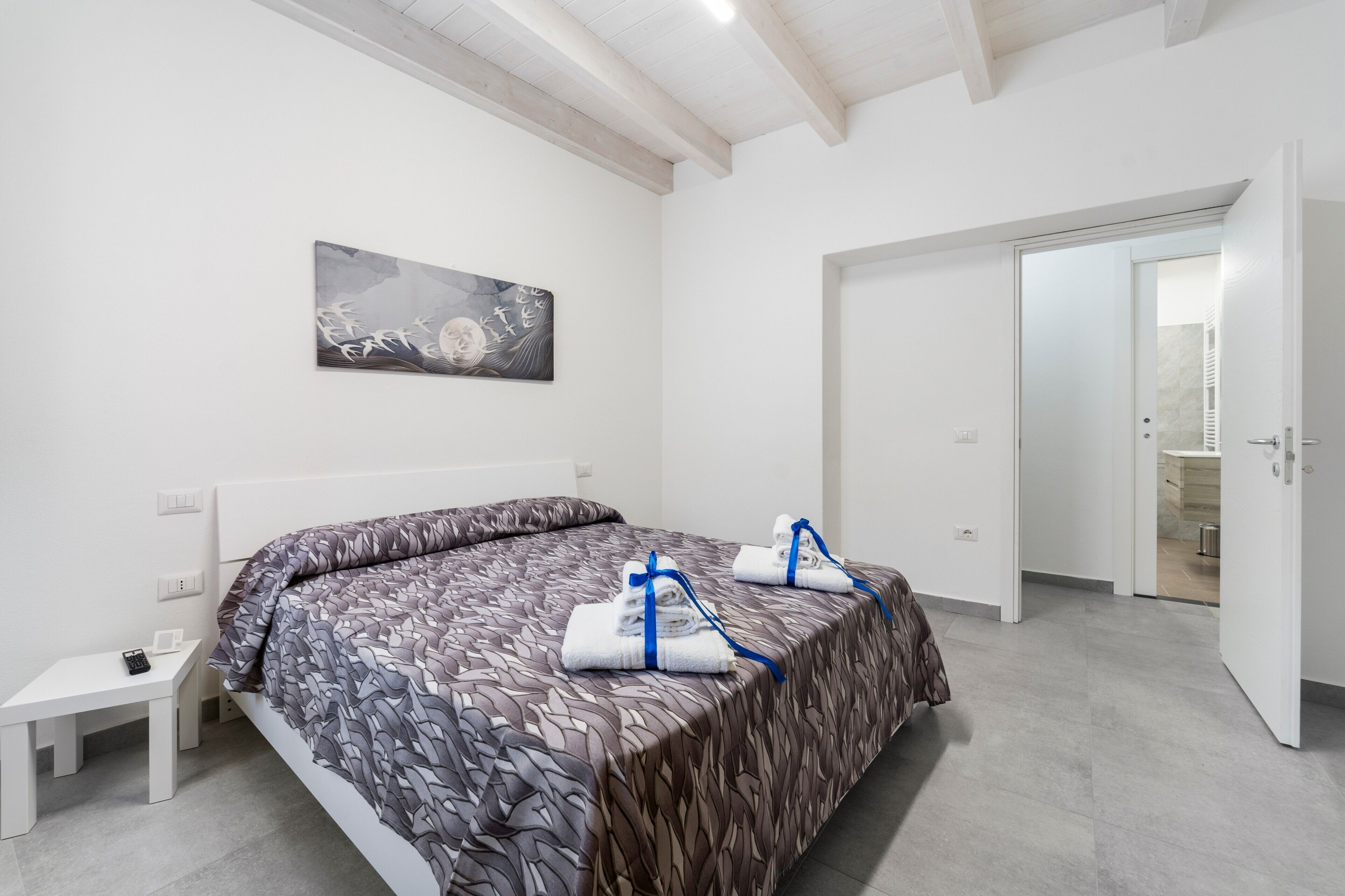 1 bedroom, iron/ironing board, bed sheets
