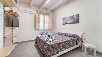 1 chambre, fer et planche Ă repasser, draps fournis