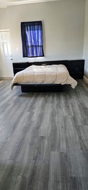 Room - Lovely 8-bedroom cozy house perfect for groups of friends or Families. (Philadelphia)
