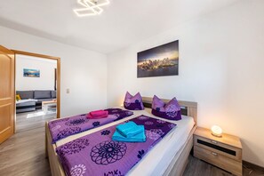 1 bedroom, iron/ironing board, WiFi, bed sheets - Friendly 50m² Holiday Apartment (Schirgiswalde-Kirschau)