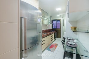 Basic Apartment | Private kitchen - Apt w/ View 300m From the Beach, Salvador Alr0802 (Salvador)