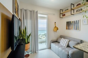 Basic Apartment | Living area